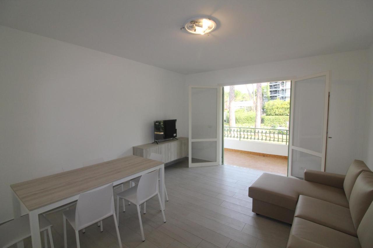Villa Silvia Lignano Sabbiadoro Esterno foto